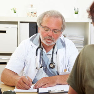 pour obtenir une licence, il faut nécessairement présenter un certificat de 'non
