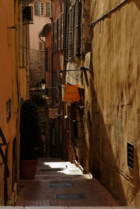 Les ruelles étroites de Grasse