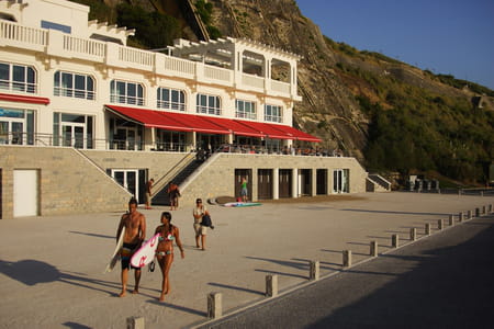 Surfeur - La Grande Plage de Biarritz