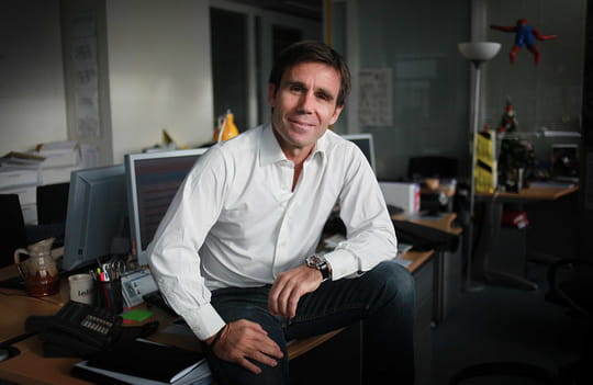 Salaire journaliste TV : combien gagnent les présentateurs Salaire journaliste TV : combien gagnent les présentateurs