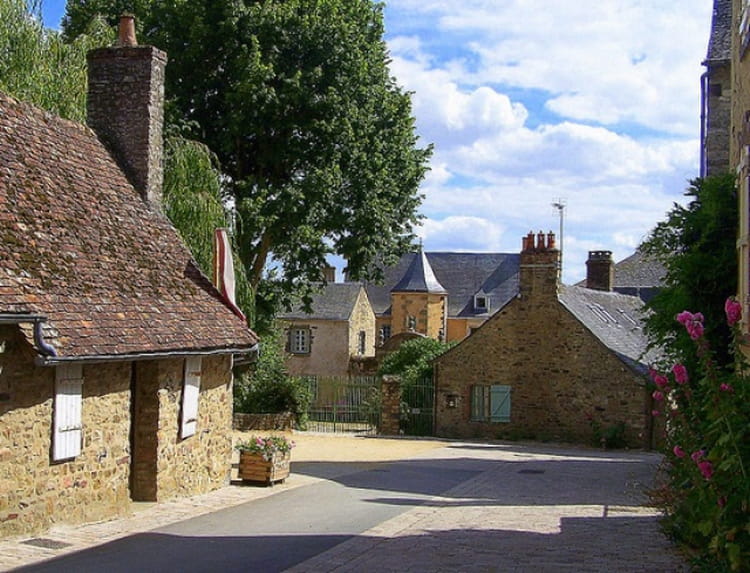 SainteSuzanne Balade dans la France médiévale Linternaute