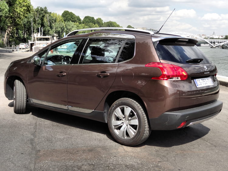 Essai Peugeot 2008 : une belle polyvalence 1808874-des-prix-eleves