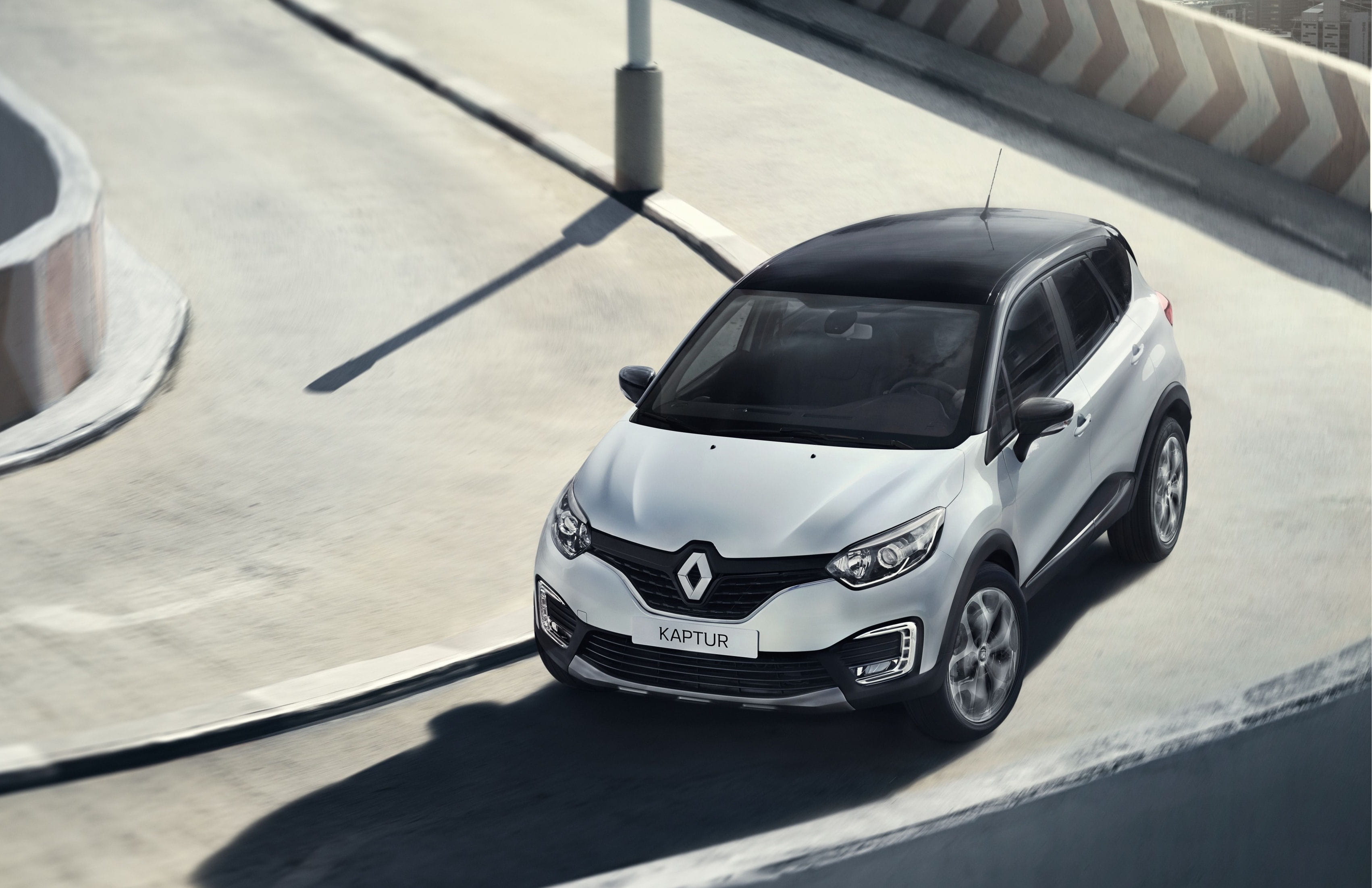 10294924-renault-kaptur-un-captur-plus-l
