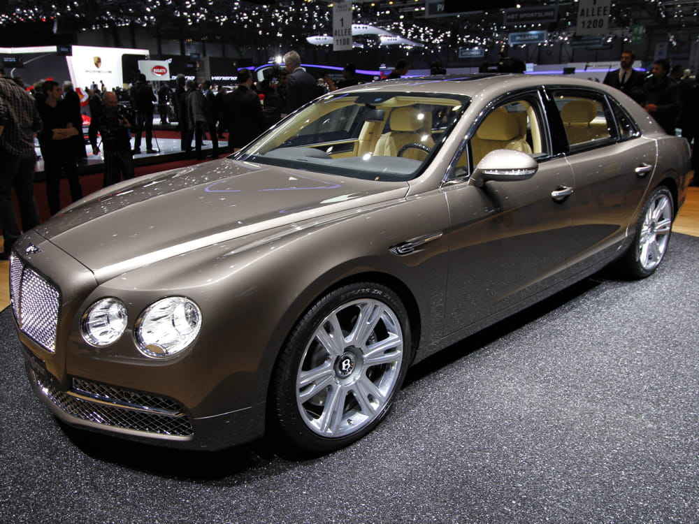 Bentley Flying Spur Salon De Gen 232 Ve 2013 Les Voitures