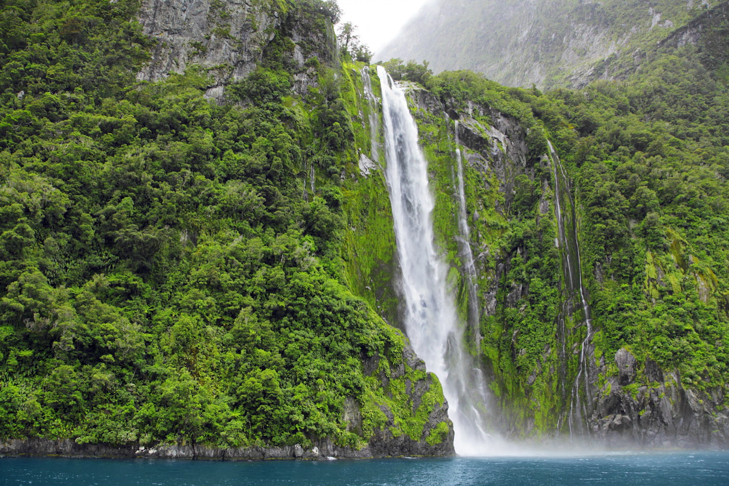 Les cascades de Milford Sound, NouvelleZélande 30 chutes d'eau